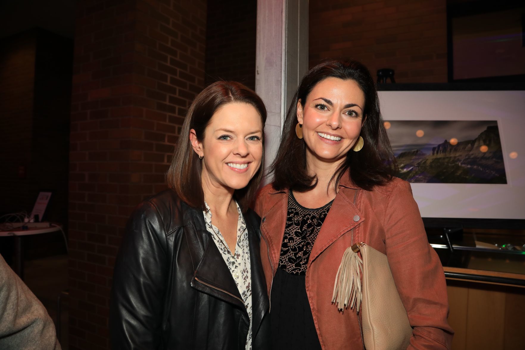 Jessica Mangus, Sarah Sordo